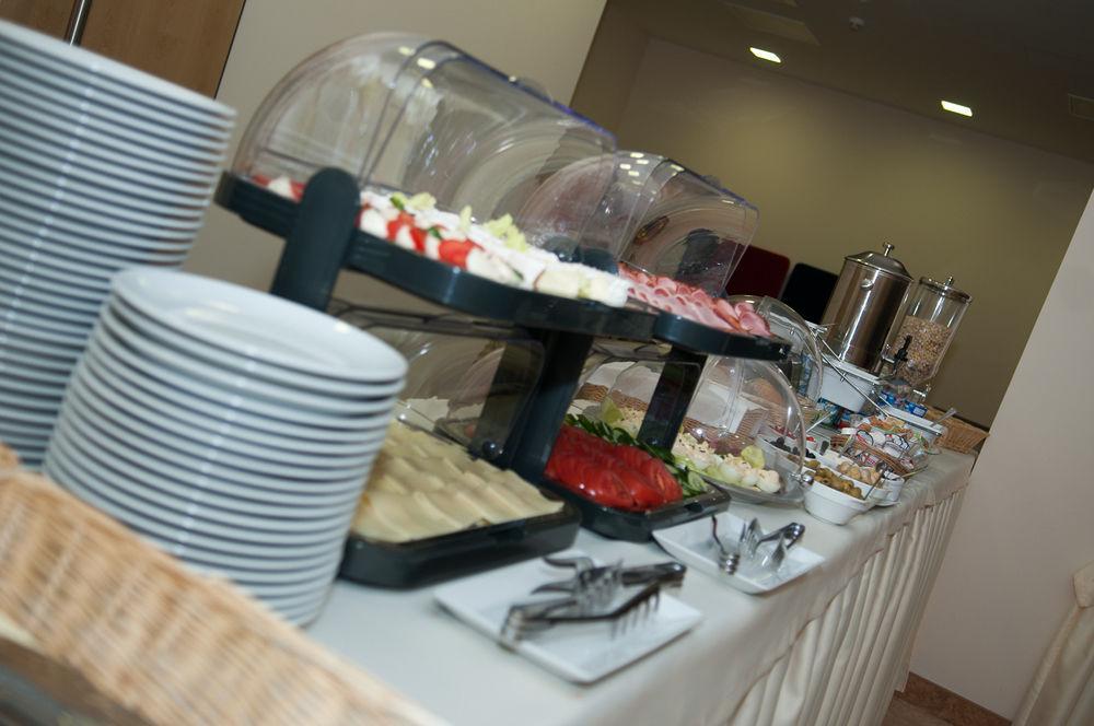 Meeting Hotel 3*